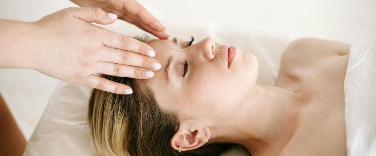 Masaż kobido enboint